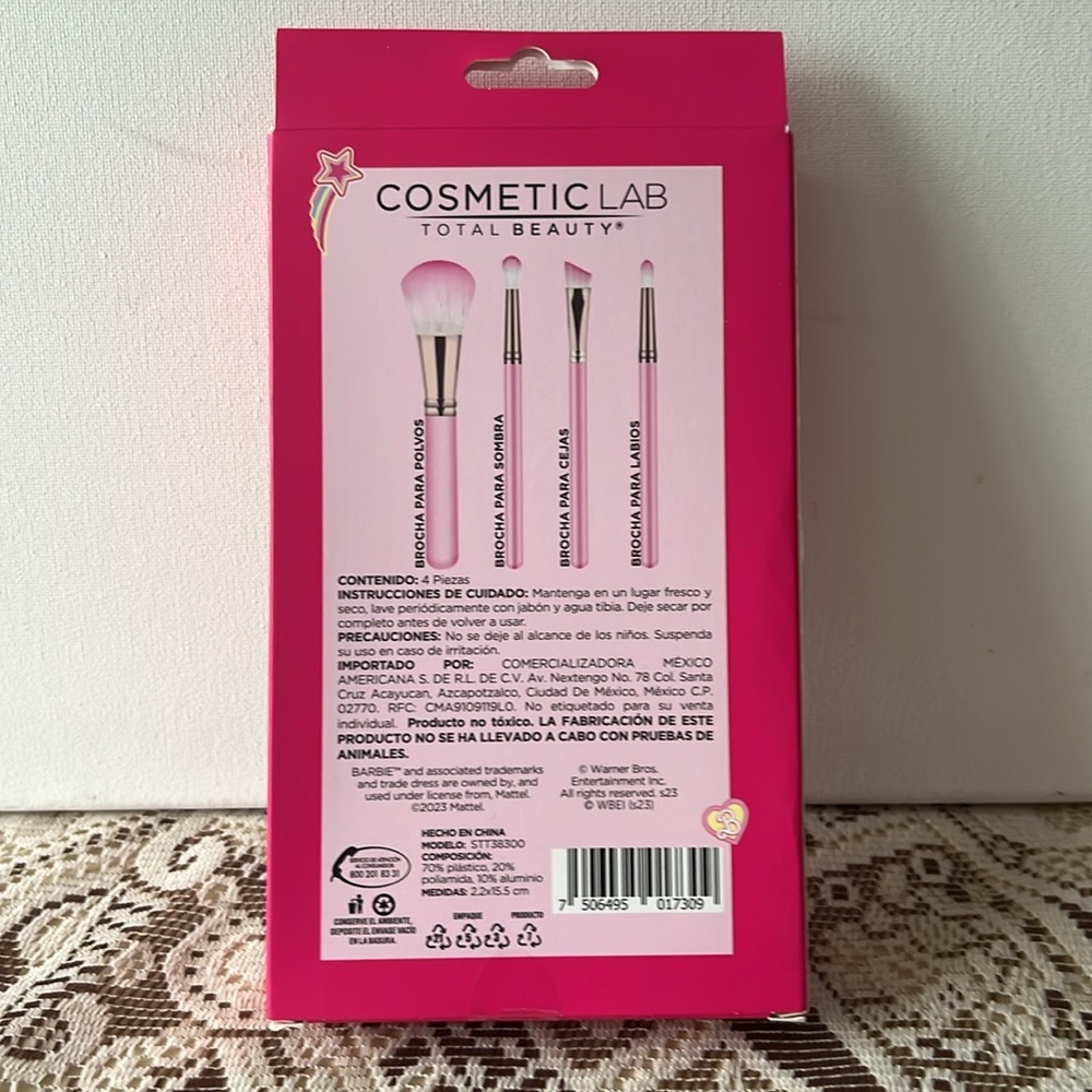 Barbie The Movie Makeup Brush Set Mexico Exclusive - Picture 5 of 6